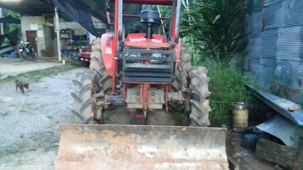 รถไถ KUBOTA 7040  ,  2 เพลา.     สนใจติดต่อ  081 - 6079515