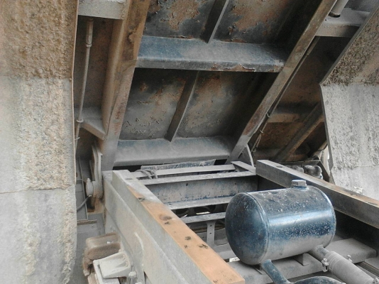 รถฮีโน่ 6 ล้อดั้ม FC9J 175 แรงม้า. ปี 51   สนใจติดต่อ  081 - 6079515