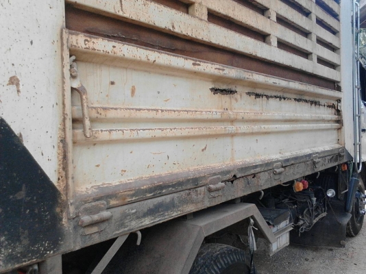 รถฮีโน่ 6 ล้อดั้ม FC9J 175 แรงม้า. ปี 51   สนใจติดต่อ  081 - 6079515