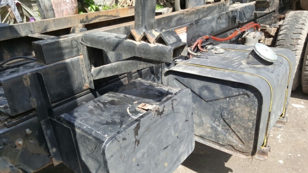 รถฮีโน่ 6 ล้อดั้ม FC9J 175 แรงม้า. ปี 52    สนใจติดต่อ  081 - 6079515