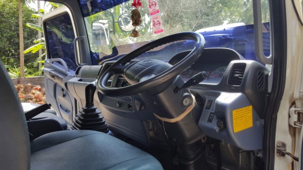 รถฮีโน่ 6 ล้อดั้ม FC9J 175 แรงม้า. ปี 52    สนใจติดต่อ  081 - 6079515