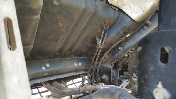 รถฮีโน่ 6 ล้อดั้ม FC9J 175 แรงม้า. ปี 52    สนใจติดต่อ  081 - 6079515