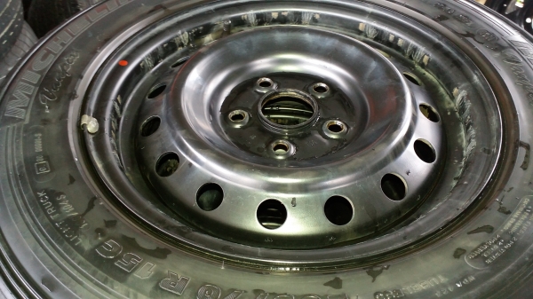 ล้อกะทะวิโก้ขอบ15  5รู114พร้อมยางชุดละ4500