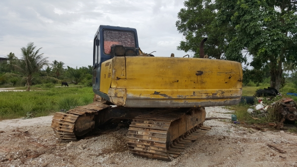 KOBELCO 200//3 รถพร้อมใช้ตามสภาพรถทำงานเร็ว KOBELCO 200//3 รถพร้อมใช้ตามสภาพรถทำงานเร็ว