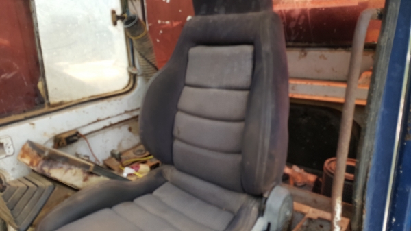 KOBELCO 200//3 รถพร้อมใช้ตามสภาพรถทำงานเร็ว KOBELCO 200//3 รถพร้อมใช้ตามสภาพรถทำงานเร็ว