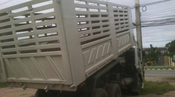 10ล้อ ISUZU DECA FXZ-360 ยูโร3 พ่วงแม่ลูกดั้มเกษตรสามมิตรฯ **ขาย ISUZU DECA-360 EURO-3 22ล้อพ่วง แม่/53 +ลูก/54 ดั้มเกษตรสามมิตร สภาพสวย บาง พร้อมใช้งาน ISUZU DECA FXZ-360 EURO-3 ปี53 เครื่องเดิม เกียร์เดิม แห้งดี แน่น แรง ไม่เยิ้ม