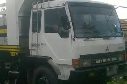 **950,000 บ.ต่อรอง/// 10ล้อ "หลงโบ" FUSO TF-220HP 2เพลาดั้ม **ขาย MITSUBISHI FUSO TF-220แรง "หลงโบ" 10ล้อ2เพลาดั้ม สภาพดี พร้อมใช้งาน MITSUBISHI FN527M-TF5920 6D16-TF Turbo-220HP 10Speed ปี 43 เครื่องเดิม เกียร์เดิม 10สปีด เครื่องแรง แ **950,000 บ.ต่อรอง/// 10ล้อ "หลงโบ" FUSO TF-220HP 2เพลาดั้ม **ขาย MITSUBISHI FUSO TF-220แรง "หลงโบ" 10ล้อ2เพลาดั้ม สภาพดี พร้อมใช้งาน MITSUBISHI FN527M-TF5920 6D16-TF Turbo-220HP 10Speed ปี 43 เครื่องเดิม เกียร์เดิม 10สปีด เครื่องแรง แ