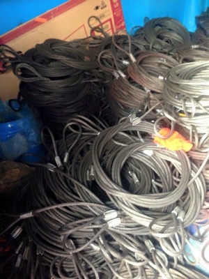 ขายสลิงยกอ้อยครับ.3-4หุน  ราคาไม่แพง สนใจทัก0882812550