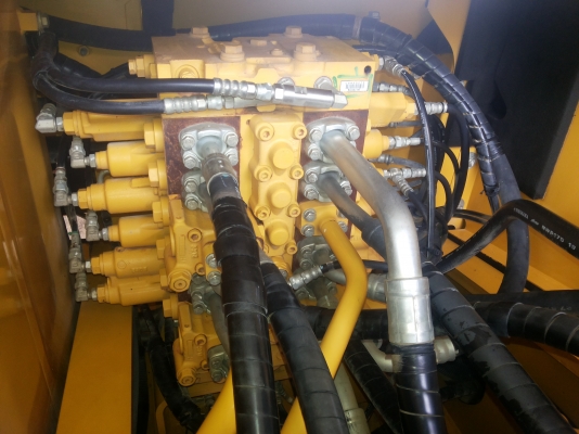 ขายKOMATSU  PC200-8MO