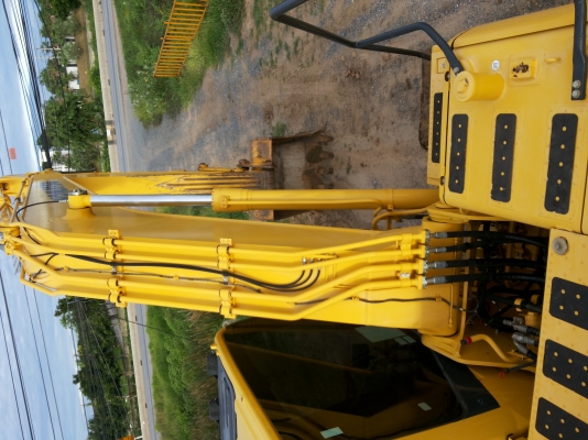 ขายKOMATSU  PC200-8MO
