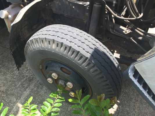 6ล้อตู้แห้ง130แรงIsuzu NKR71LY52EU5-71037181...รถปี50ห้างแท้สภาพดี....