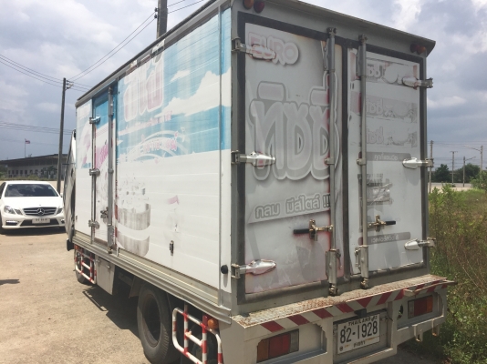 6ล้อตู้แห้ง130แรงIsuzu NKR71LY52EU5-71037181...รถปี50ห้างแท้สภาพดี....