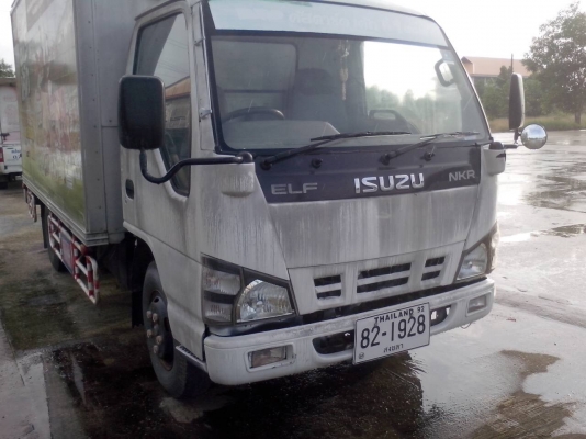 6ล้อตู้แห้ง130แรงIsuzu NKR71LY52EU5-71037181...รถปี50ห้างแท้สภาพดี....