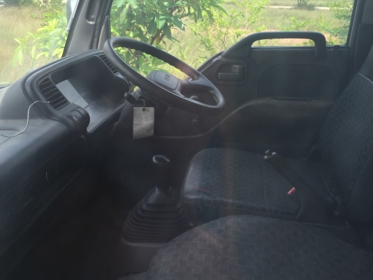 6ล้อตู้แห้ง130แรงIsuzu NKR71LY52EU5-71037181...รถปี50ห้างแท้สภาพดี....