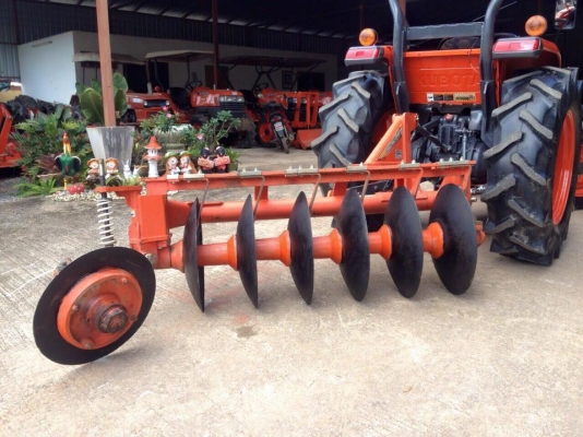 ขายรถไถ Kubota L4708(4WD) พร้อมใบมีดและผานพรวนช้างDH246 พร้อมใช้งาน