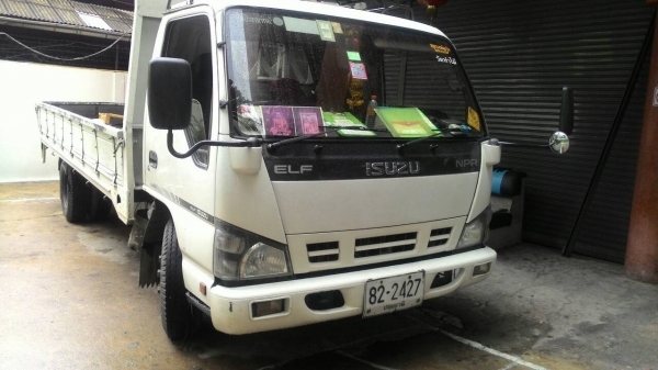 NPR130 แรงรถปี 50 รถสวยพร้อมใช้งาน เครื่องดี คัสชีงาม พร้อมคอกเหล็กต่อใหม่ ยาว 5 เมตร  เอกสารเล่มทะเบียนพร้อมโอน ราคา 650,000 ต่อรอง