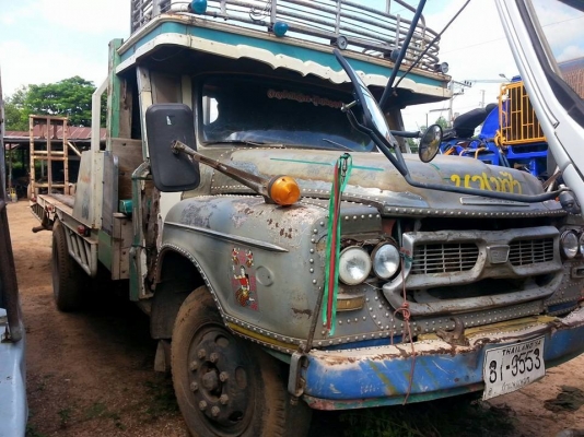 ขายเทรลเลอร์หัวยาว เครื่อง165แรง ช่วงล่างใหญ่FUSO มีบันไดไฮดรอลิกขึ้นรถเกี่ยว สภาพพร้อมใช้งาน เอกสารพร้อมโอน สนใจโทร 090-8588220คุณนะ 093-3258446คุณบิว หรือเข้าดูสินค้าอื่นๆได้ที่ www.truck.in.th/498 หรือเพจFacebook ณรงค์ ซื้อขายรถมือสอง (เว็บไซต์ส่วนตัว)