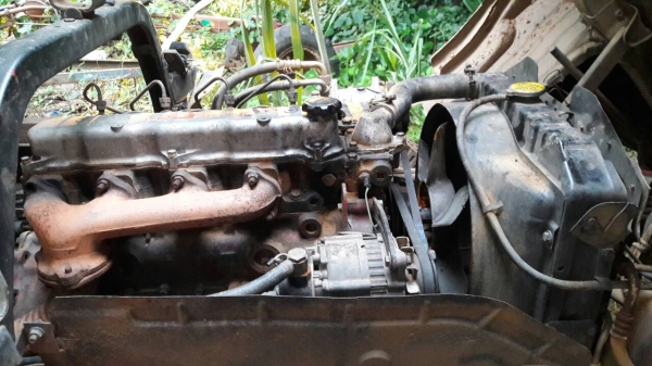 หกล้อ ฮีโน่ KM 777 ดั้ม5คิว แอร์เย็นๆ รถสภาพดีสวยพร้อมใช้ ทะเบียนพร้อมโอน