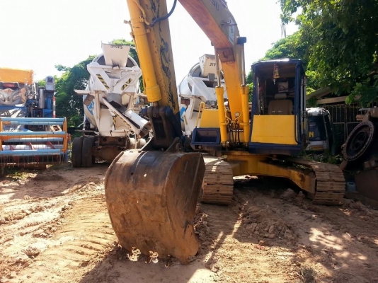 ขายแบคโค KOMATSU PC120-3 เครื่องเดิม ปั้มเดิม โซ่ดี เอวแน่น ทำงานเร็ว สภาพพร้อมใช้งาน สนใจโทร 090-8588220คุณนะ 093-3258446คุณบิว หรือเข้าดูสินค้าอื่นๆได้ที่ www.truck.in.th/498 หรือเพจFacebook ณรงค์ ซื้อขายรถมือสอง (เว็บไซต์ส่วนตัว) หรือFacebook ตลาดรถมือ