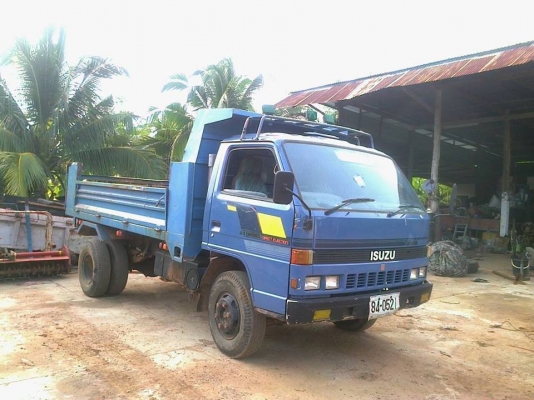 ขายดั้ม ISUZU NPR115แรง เครื่องดี แคชซีสวย สภาพพร้อมใช้งาน เอกสารพร้อมโอน สนใจโทร 090-8588220คุณนะ 093-3258446คุณบิว หรือเข้าดูสินค้าอื่นๆได้ที่ www.truck.in.th/498 หรือเพจFacebook ณรงค์ ซื้อขายรถมือสอง (เว็บไซต์ส่วนตัว) หรือFacebook ตลาดรถมือสอง คุณนะ