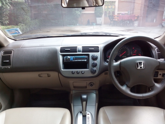 Honda civic 1.7VTEC  ตัวท๊อปสุด เบาะหนัง ติด LPG Versus พร้อมใช้งานเลยครับ