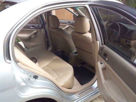 Honda civic 1.7VTEC  ตัวท๊อปสุด เบาะหนัง ติด LPG Versus พร้อมใช้งานเลยครับ