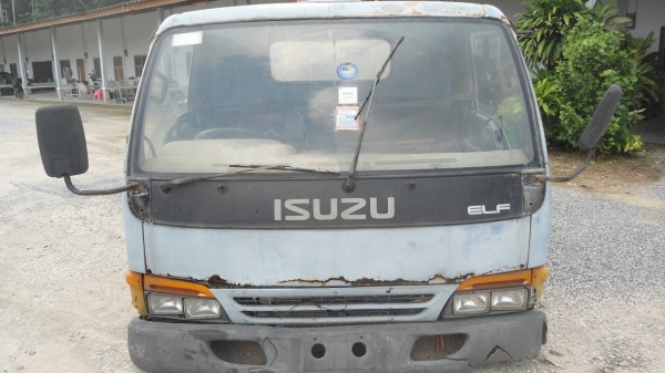 ขายครับหัว อีซูซุตามสภาพ    ท่านใดสนใจติดต่อมาเลยนะครับ