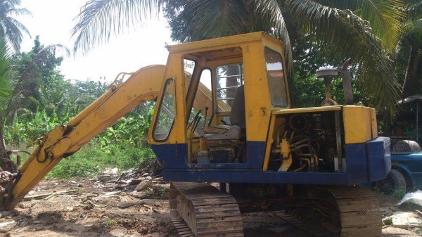 ขาย komutsu pc60-2