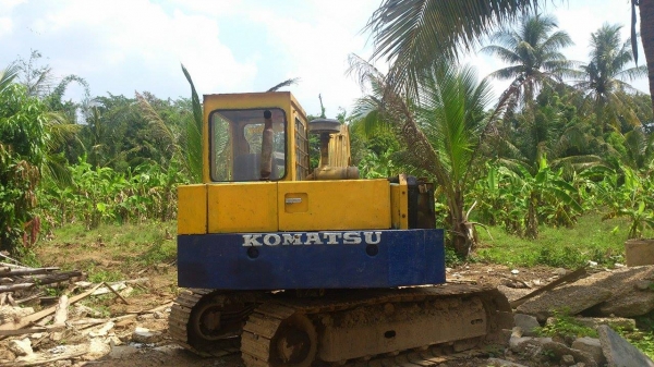 ขาย komutsu pc60-2