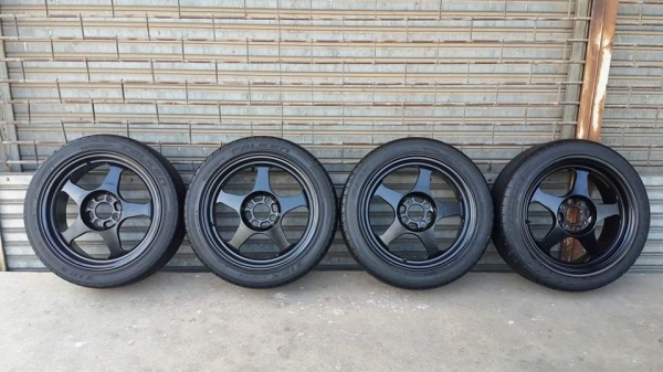 Spoon ขอบ 16 4รู100 แถมยางดอกสวยๆพร้อมใช้งาน