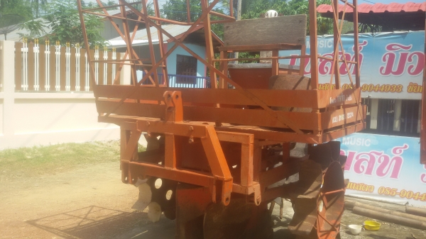 เครื่องปลูกอ้อยกลกิจร่องคู่