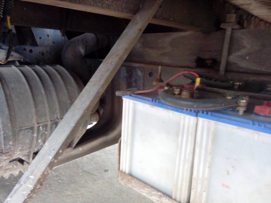 หกล้อ อีซูซุ NPR130โบว์ ปี46 ช่วงยาว5ม แอร์หนาว สภาพดีสวยบางเดิม ทะเบียนพร้อมโอน ราคา 435,000บ ต่อรองได้ หกล้อ อีซูซุ NPR130โบว์ ปี46 ช่วงยาว5ม แอร์หนาว สภาพดีสวยบางเดิม ทะเบียนพร้อมโอน ราคา 435,000บ ต่อรองได้