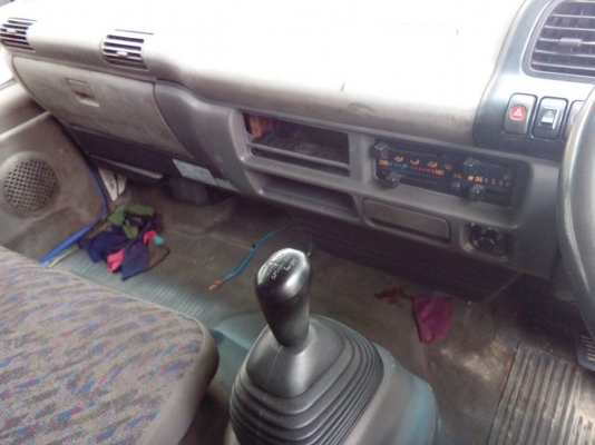 หกล้อ อีซูซุ NPR130โบว์ ปี46 ช่วงยาว5ม แอร์หนาว สภาพดีสวยบางเดิม ทะเบียนพร้อมโอน ราคา 435,000บ ต่อรองได้ หกล้อ อีซูซุ NPR130โบว์ ปี46 ช่วงยาว5ม แอร์หนาว สภาพดีสวยบางเดิม ทะเบียนพร้อมโอน ราคา 435,000บ ต่อรองได้