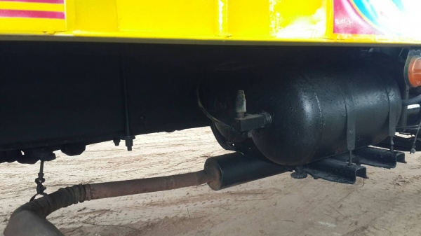 ขาย10ล้อท้ายลาดHINO บรรทุก2เพลา ท้ายใหญ่เหล็กบรีม เครื่องดี แชชซีสวย เอกสารพร้อมโอน ดูรถที่อ.ประทาย จ.นครราชสีมา ราคา600000บาทครับ โทร0857698049-0887115178ครับ