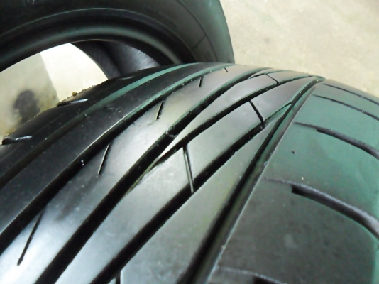 ยางขอบ15  กู๊ดเยียร์195-65-R15ลงพื้นปลายปี13(4เส้น2,400บ)