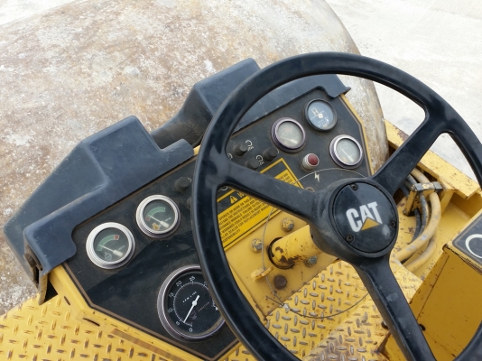 มาใหม่ !! ขายรถบดบดอัดสั่นสะเทือนตัวบดหน้าเรียบ CATERPILLAR CS-563 นำเข้าจากประเทศอเมริกาแท้ 100\% สภาพสวย ไม่