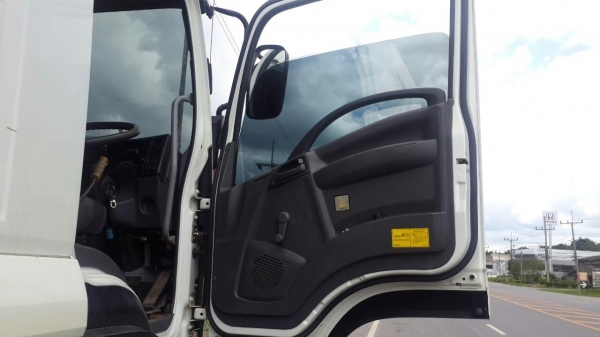 รถอีซูซุ 10 ล้อดั้ม FXZ 360 แรงม้า. ปี 54  ( รถวิ่ง 2xx,xxx กม. )    สนใจติดต่อ   081 - 6079515