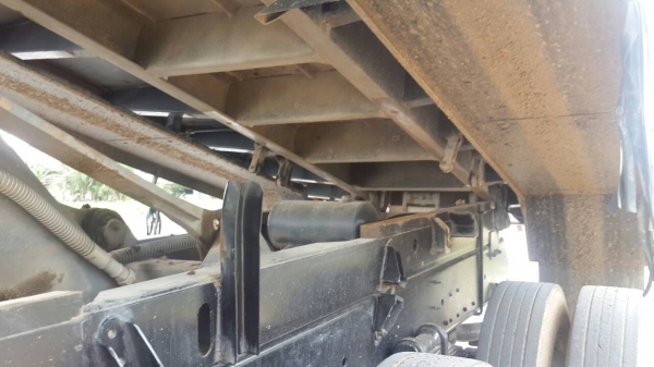 รถอีซูซุ 10 ล้อดั้ม FXZ 360 แรงม้า. ปี 54  ( รถวิ่ง 2xx,xxx กม. )    สนใจติดต่อ   081 - 6079515