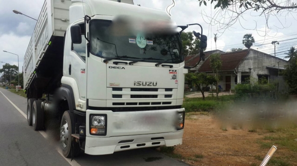 รถอีซูซุ 10 ล้อดั้ม FXZ 360 แรงม้า. ปี 54  ( รถวิ่ง 2xx,xxx กม. )    สนใจติดต่อ   081 - 6079515