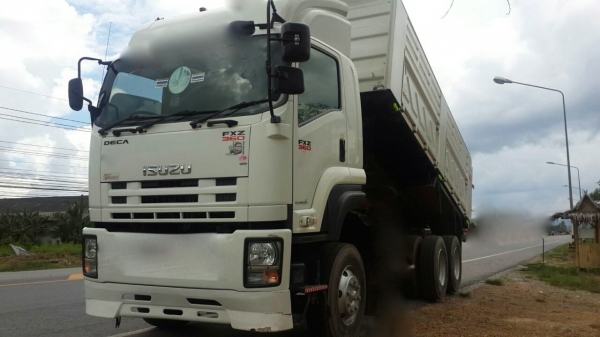 รถอีซูซุ 10 ล้อดั้ม FXZ 360 แรงม้า. ปี 54  ( รถวิ่ง 2xx,xxx กม. )    สนใจติดต่อ   081 - 6079515