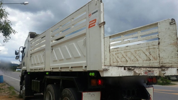 รถอีซูซุ 10 ล้อดั้ม FXZ 360 แรงม้า. ปี 54  ( รถวิ่ง 2xx,xxx กม. )    สนใจติดต่อ   081 - 6079515