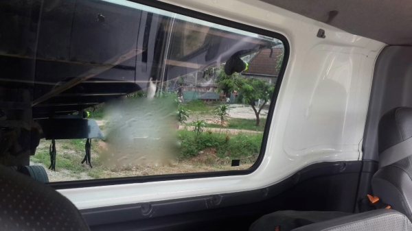 รถอีซูซุ 10 ล้อดั้ม FXZ 360 แรงม้า. ปี 54  ( รถวิ่ง 2xx,xxx กม. )    สนใจติดต่อ   081 - 6079515