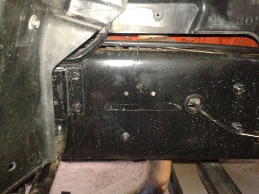 รถอีซูซุ 10 ล้อดั้ม FXZ 200 แรงม้า. ปี 50  ( รถวิ่ง 15x,xxx กม. )      สนใจติดต่อ   081 - 6079515