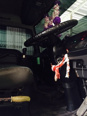 รถอีซูซุ 10 ล้อดั้ม FXZ 200 แรงม้า. ปี 50  ( รถวิ่ง 15x,xxx กม. )      สนใจติดต่อ   081 - 6079515