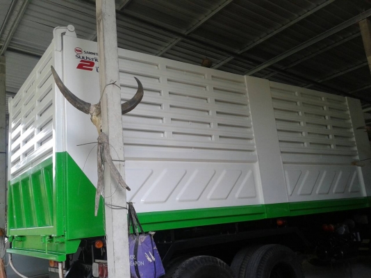 รถอีซูซุ 10 ล้อดั้ม FXZ 200 แรงม้า. ปี 50  ( รถวิ่ง 15x,xxx กม. )      สนใจติดต่อ   081 - 6079515