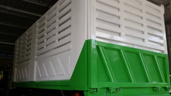 รถอีซูซุ 10 ล้อดั้ม FXZ 200 แรงม้า. ปี 50  ( รถวิ่ง 15x,xxx กม. )      สนใจติดต่อ   081 - 6079515