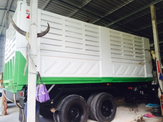 รถอีซูซุ 10 ล้อดั้ม FXZ 200 แรงม้า. ปี 50  ( รถวิ่ง 15x,xxx กม. )      สนใจติดต่อ   081 - 6079515