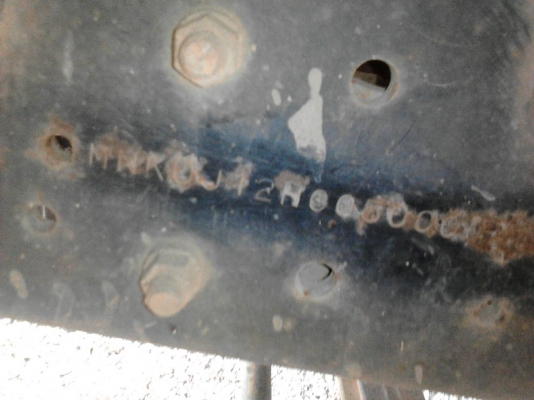 รถฮีโน่ 6 ล้อดั้ม ทูโถ้ 136 แรงม้า. ปี 50.  ( รถวิ่ง 15x,xxx กม. )    สนใจติดต่อ  081 - 6079515