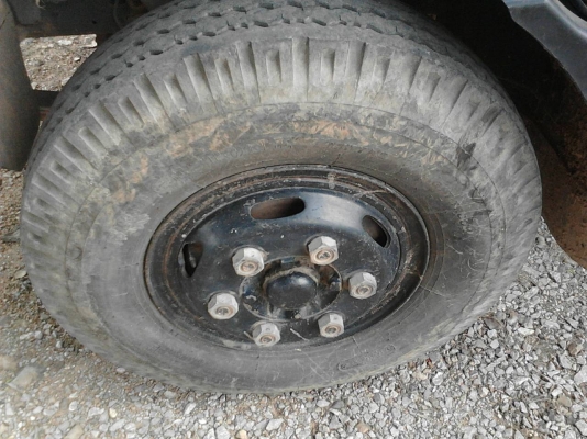 รถฮีโน่ 6 ล้อดั้ม ทูโถ้ 136 แรงม้า. ปี 50.  ( รถวิ่ง 15x,xxx กม. )    สนใจติดต่อ  081 - 6079515