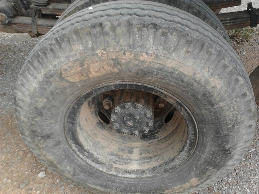 รถฮีโน่ 6 ล้อดั้ม ทูโถ้ 136 แรงม้า. ปี 50.  ( รถวิ่ง 15x,xxx กม. )    สนใจติดต่อ  081 - 6079515